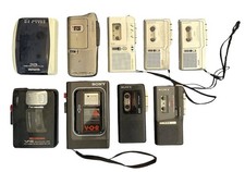 Lotto 9 registratori a cassette portatili vintage (Sony, Panasonic, Aiwa, Scott)