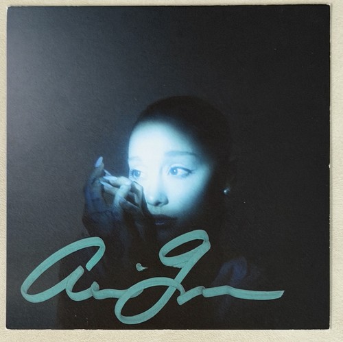 Ariana grande firmato teal - ariana,