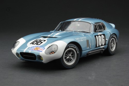 Exoto 1964 cobra - 1:18, |