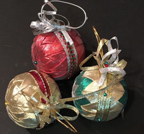 Palline patchwork natalizie