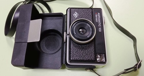 Appareil photo ancien - , au