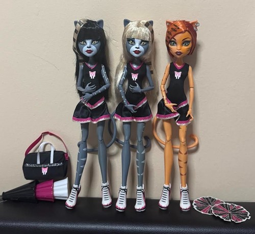 Monster high fearleading doll - high,