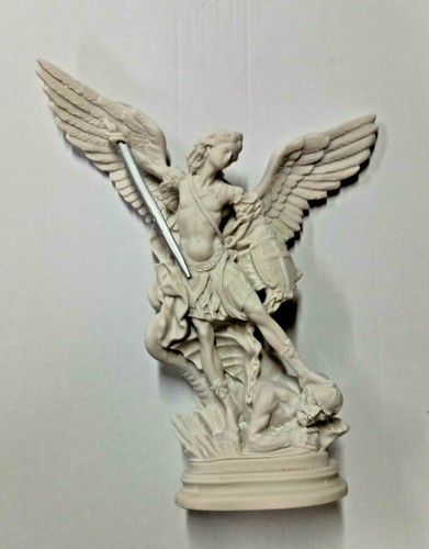 Statua san michele - san,