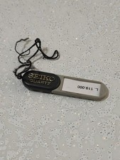 SEIKO Tag + Ref. SGE199 CALENDAR, W/R Anni 80 90 Vintage Prezzo In Lire Italiane