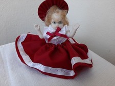 Bambolina in porcellana