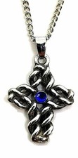Collana con ciondolo croce