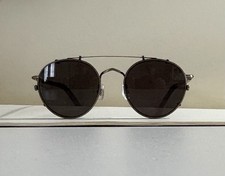 Gentle Monster 13 Proud. Misure 49-21-142, col. 04 con Clip-on lenti Zeiss