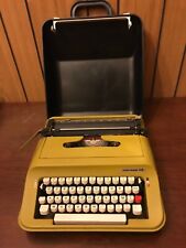 Macchina per scrivere Olivetti