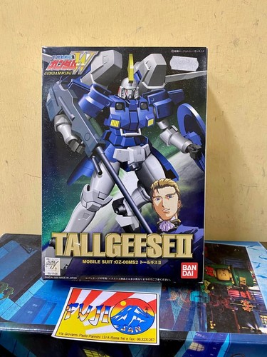 Bandai model kit - bandai,