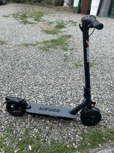 Monopattino elettrico ducati