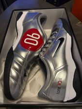Nike Total 90 Silver colorway 