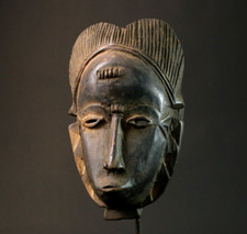 Maschera africana in legno