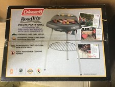 Raro JACK DANIELS OLD #7, COLEMAN Road-trip Deluxe Party Gas Grill, nuovo IOB