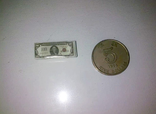 Money figure hot - money,