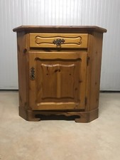 mobile soggiorno in legno di pino.