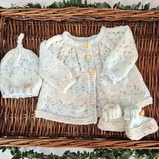Cardigan, stivaletti e