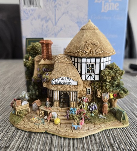 Lilliput lane the toy - the, menders