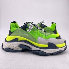 Balenciaga Triple S "VERY