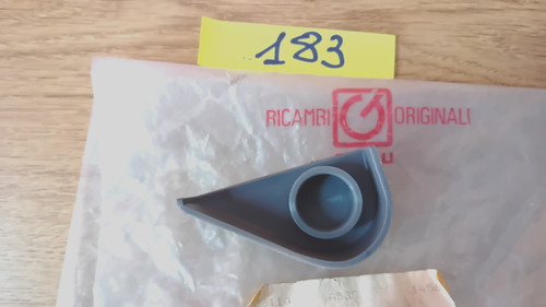 Coperchietto forcella - dx,
