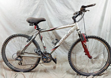 09' Trek 4300 MTB Bike Medium
