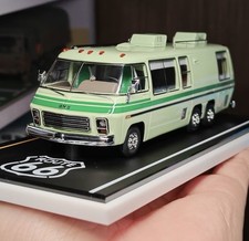 MK 1:64 verde HEC GMC motore