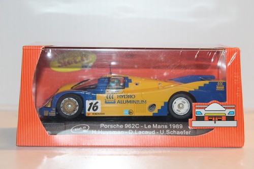 Slot car - porsche, 962c