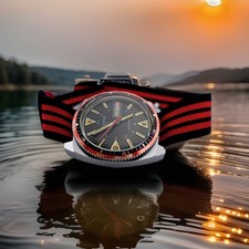 Raro Vintage CLINTON World