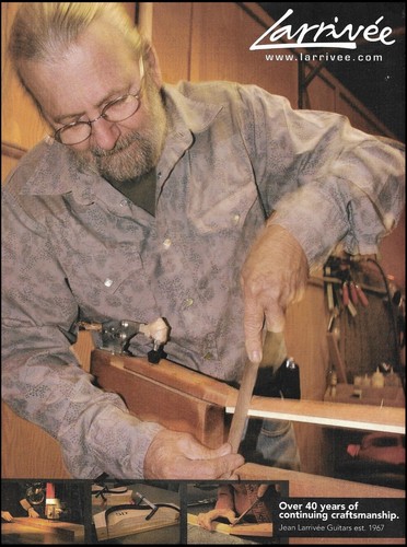 Pubblicità chitarra acustica