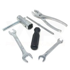 Kit attrezzi base sottosella