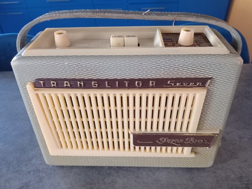 Poste radio transistor seven - transistor,