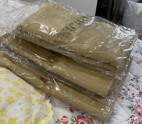 765 anichini quagliotti nuovo - $765,