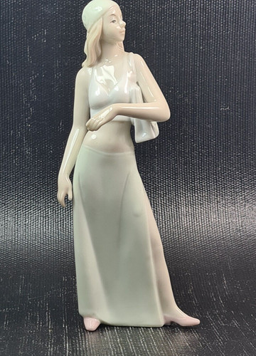 Morena porcellana scultura - morena,