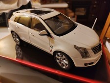 Cadillac SRX Crossover bianco