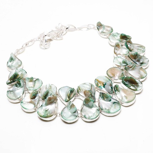 Collana con pietre preziose