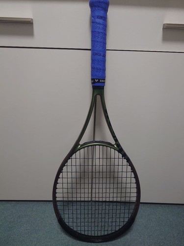 Wilson blade 18x16 - 98, v8