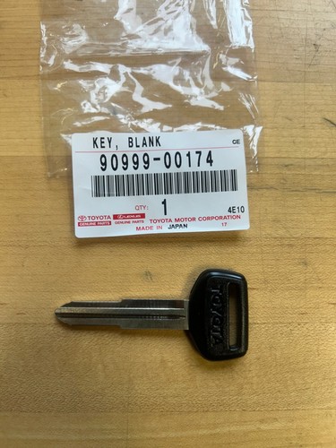 Chiave vuota originale toyota - chiave,