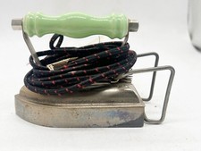 VINTAGE SMALL ELECTRIC TRAVEL