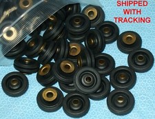 *TRE* ISOLATORE OCCHIELLI IN GOMMA LORD con INSERTO per GIRADISCHI REK-O-KUT / EMPIRE