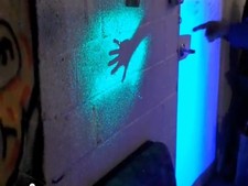 Vernice spray fosforescente