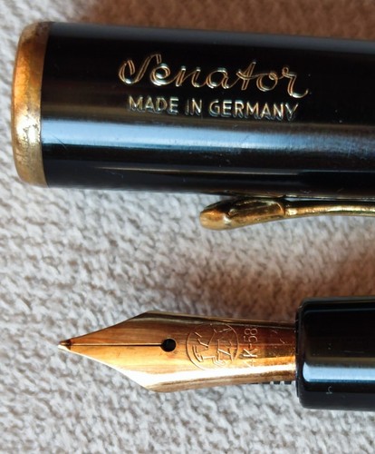 Penna stilografica senatore