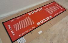 TAPPETO PADDOCK  MOTO HONDA NSR CBR M. 58 X 200  ESPOSIZIONE GARAGE VETRINA