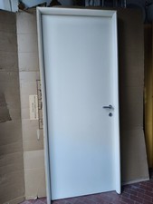 Porta Interna Laccata Bianca + Porta Interna Marrone Comprese Di Controtelaio 