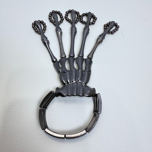 Bracciale mano scheletro