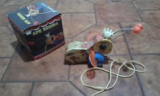 GIOCHINO PER BIMBI VINTAGE, "APE REGINA", IN LEGNO E PLASTICA - TAIWAN 70/80