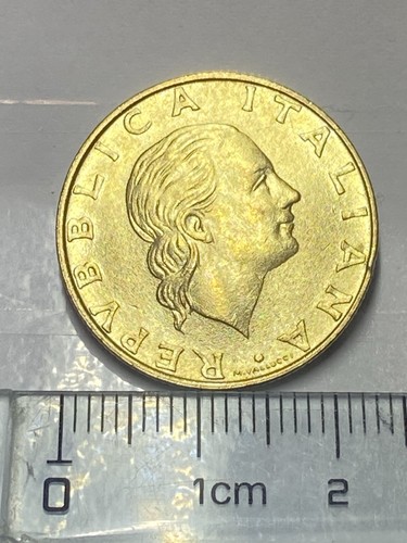 Moneta italia 200 lire 180 - 200,