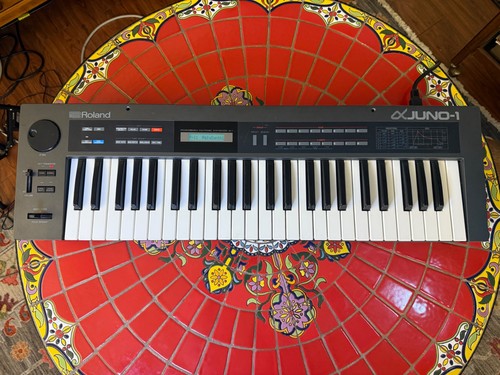Roland alpha juno - roland, juno-1