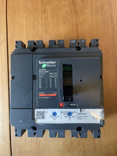 Taglierina 250 amp 36ka four - amp,
