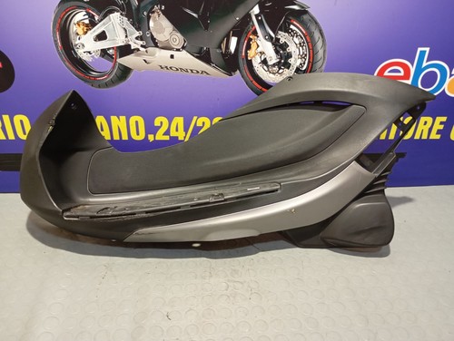 Pedana poggiapiedi piaggio - sx,