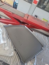 1656143780 VASSOIO VASCA BAULE ORIGINALE  PEUGEOT 2008 SUV IN SPUGNA 