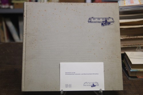 Libro locomotiva stazione